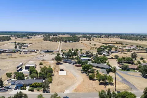 35640 John Albert Dr, Madera, CA 93636 photo 42