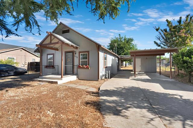 370 W Spruce Ave, Pinedale, CA 93650