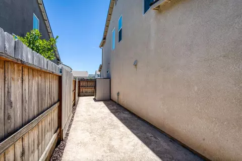 3853 Morris Ave, Clovis, CA 93619 photo 34