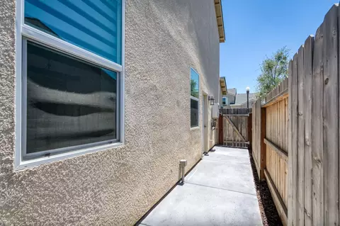 3853 Morris Ave, Clovis, CA 93619 photo 31