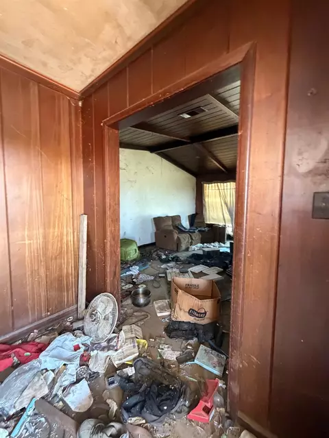 Entry Way - 17577 Iona Ave, Lemoore, CA 93245 photo 1 of 2