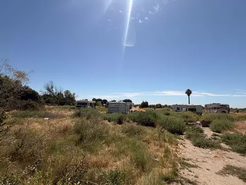 Exterior - 17577 Iona Ave, Lemoore, CA 93245 photo 8 of 8