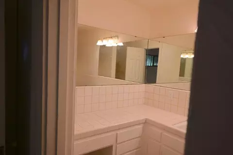 323 Elm Ave, Clovis, CA 93612 photo 24
