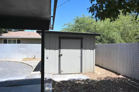 323 Elm Ave, Clovis, CA 93612 photo 6