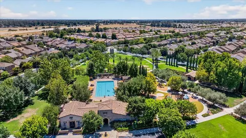 View/Area - 3396 Trenton Ave, Clovis, CA 93619 photo 7 of 8