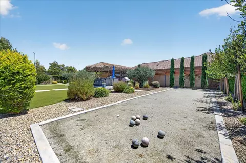 Exterior - 3396 Trenton Ave, Clovis, CA 93619 photo 19 of 24
