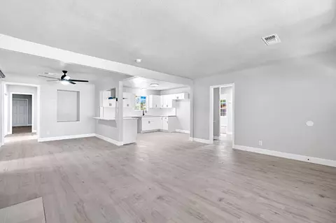 Living - 4416 E Curran Dr, Fresno, CA 93703 photo 2 of 9