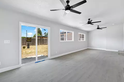 Living - 4416 E Curran Dr, Fresno, CA 93703 photo 9 of 9