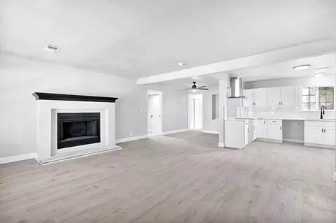 Living - 4416 E Curran Dr, Fresno, CA 93703 photo 1 of 9