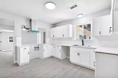 Kitchen - 4416 E Curran Dr, Fresno, CA 93703 photo 2 of 2