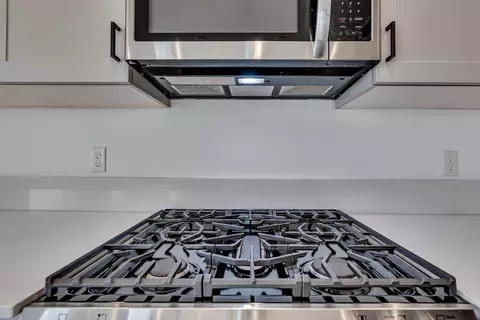 Kitchen - 4035 Braden, Madera, CA 93636 photo 5 of 6