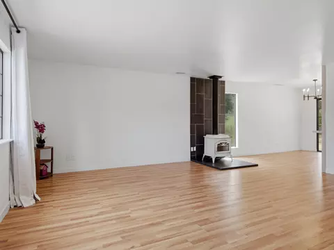 Living - 40446 Goldside Dr, Oakhurst, CA 93644 photo 1 of 6