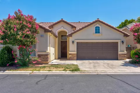 2871 Prato Ln, Clovis, CA 93611 photo 1