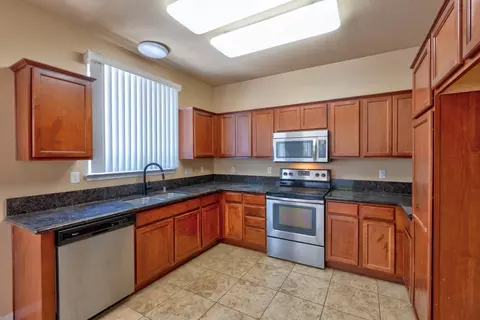 2871 Prato Ln, Clovis, CA 93611 photo 18