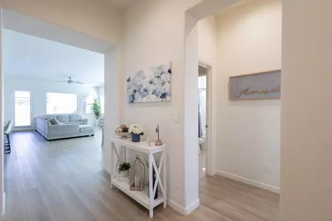 4019 Portals Ave, Clovis, CA 93619 photo 5