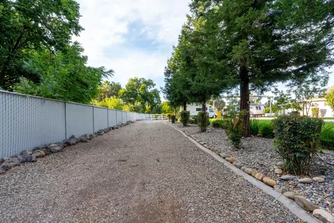 Exterior - 2830 Dunn Rd, Merced, CA 95340 photo 13 of 27