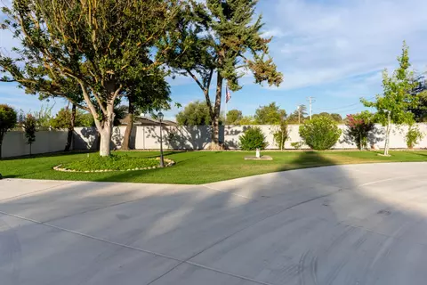 Exterior - 2830 Dunn Rd, Merced, CA 95340 photo 6 of 27