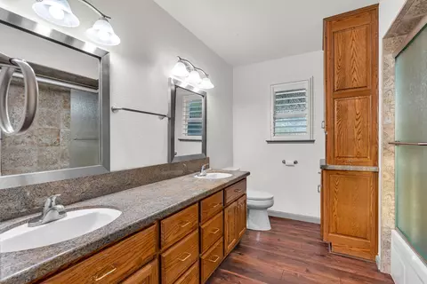 Bath - 2830 Dunn Rd, Merced, CA 95340 photo 1 of 2