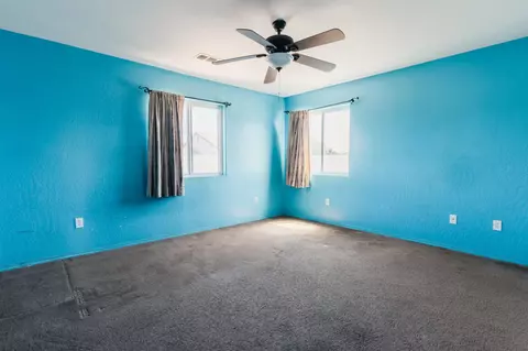 Bedroom - 5145 E Benjamin Ave, Fresno, CA 93727 photo 6 of 11