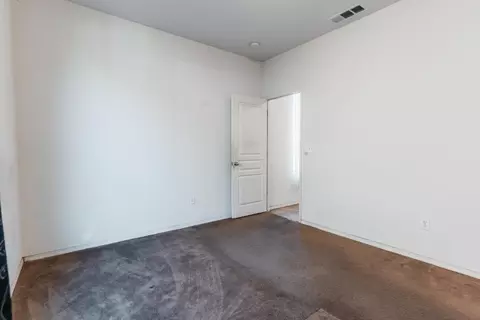 Bedroom - 5145 E Benjamin Ave, Fresno, CA 93727 photo 9 of 11