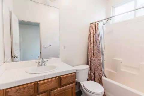 Bath - 5145 E Benjamin Ave, Fresno, CA 93727 photo 7 of 7
