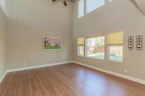 3569 Portals Ave, Clovis, CA 93619 photo 5