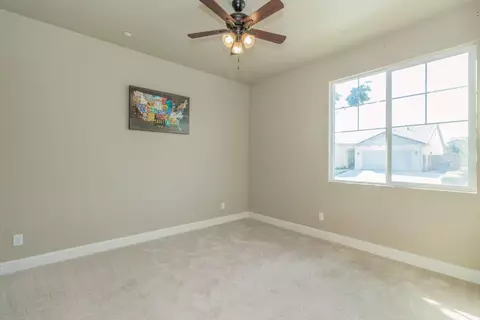 3569 Portals Ave, Clovis, CA 93619 photo 12