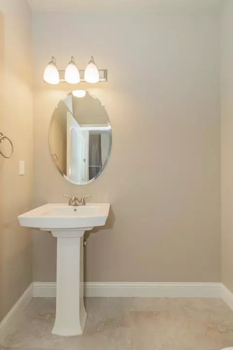 3569 Portals Ave, Clovis, CA 93619 photo 6