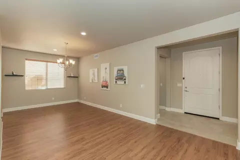 3569 Portals Ave, Clovis, CA 93619 photo 3