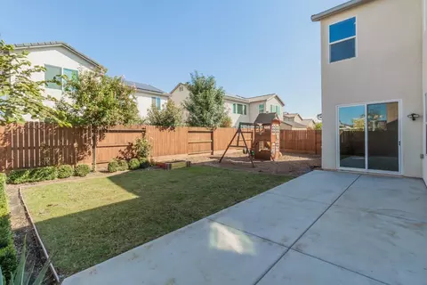 3569 Portals Ave, Clovis, CA 93619 photo 30