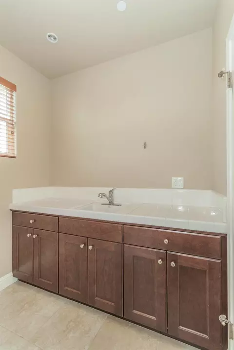 3569 Portals Ave, Clovis, CA 93619 photo 28