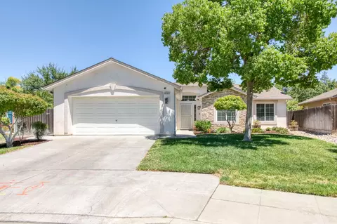 2444 N Tracy N, Fresno, CA 93722
