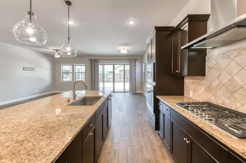 2713 Vermont Ave, Clovis, CA 93619 photo 9