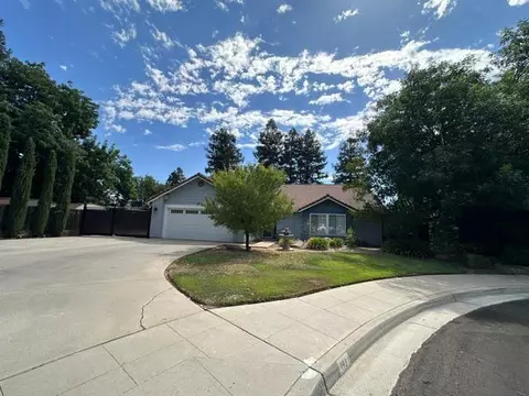 193 N N Laurel Ave, Clovis, CA 93611