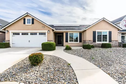 2451 Hermosa Ave, Clovis, CA 93619 photo 1