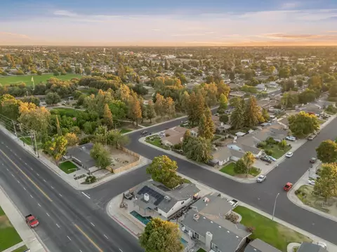 View/Area - 225 N Acacia Ave, Clovis, CA 93612 photo 3 of 3