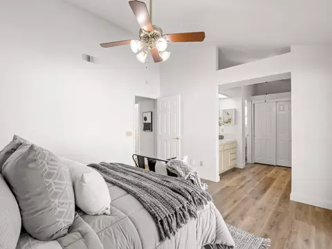 Bedroom - 225 N Acacia Ave, Clovis, CA 93612 photo 2 of 6