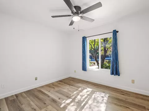 Bedroom - 225 N Acacia Ave, Clovis, CA 93612 photo 3 of 6