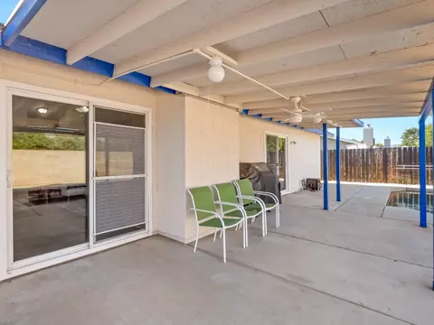 Exterior - 225 N Acacia Ave, Clovis, CA 93612 photo 6 of 9