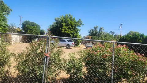 5025 E Kings Cyn, Fresno, CA 93727
