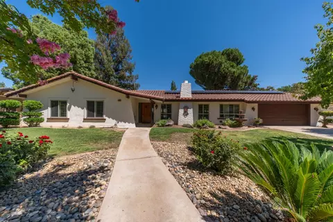 1626 W Mesa Ave, Fresno, CA 93711