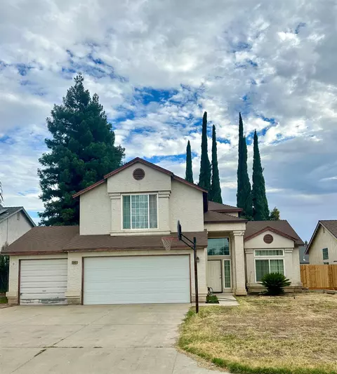 5542 W Willis Ave, Fresno, CA 93722