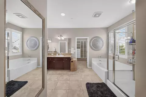 Entry Way - 3435 Bellaire Ave, Clovis, CA 93619 photo 6 of 8
