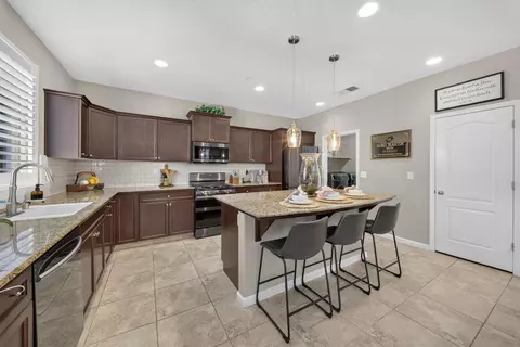 Kitchen - 3435 Bellaire Ave, Clovis, CA 93619 photo 1 of 6