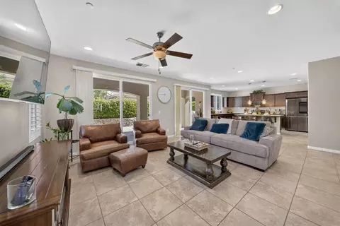 Living - 3435 Bellaire Ave, Clovis, CA 93619 photo 1 of 3