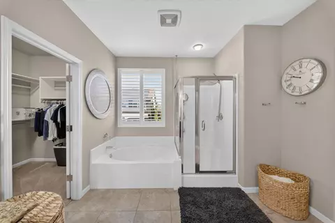 Bath - 3435 Bellaire Ave, Clovis, CA 93619 photo 4 of 6
