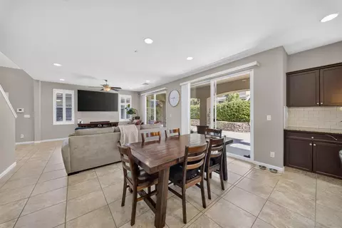 Dining - 3435 Bellaire Ave, Clovis, CA 93619 photo 1 of 2