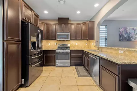 3825 E Cherry Ave, Visalia, CA 93292 photo 13