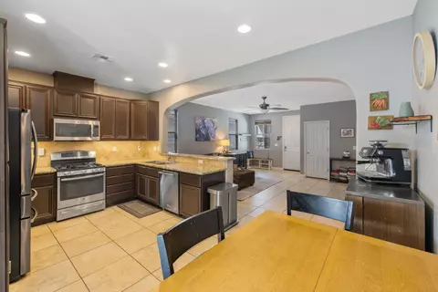 3825 E Cherry Ave, Visalia, CA 93292 photo 17