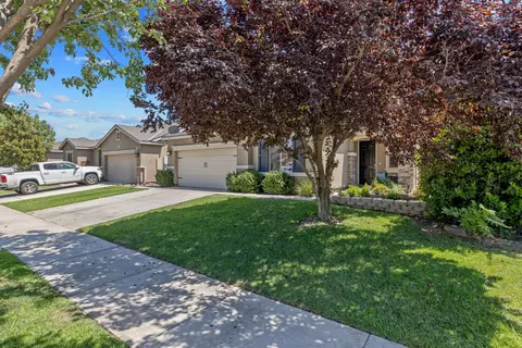 3825 E Cherry Ave, Visalia, CA 93292 photo 3